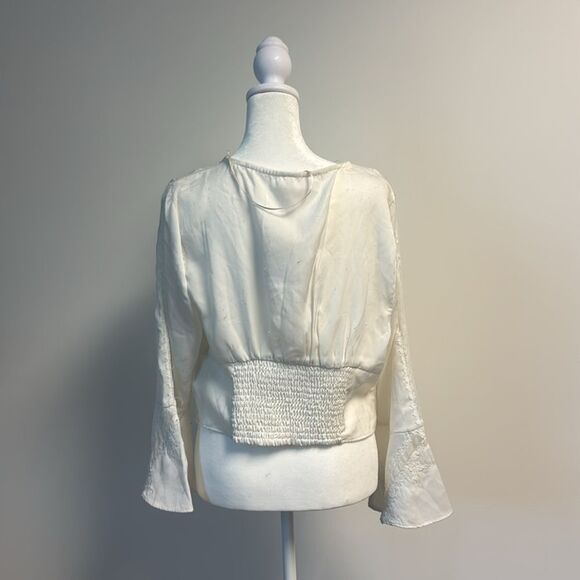 Free People Bed Jacket Long Sleeve Top With Front Ties and Lace White M - Picture 2 of 3